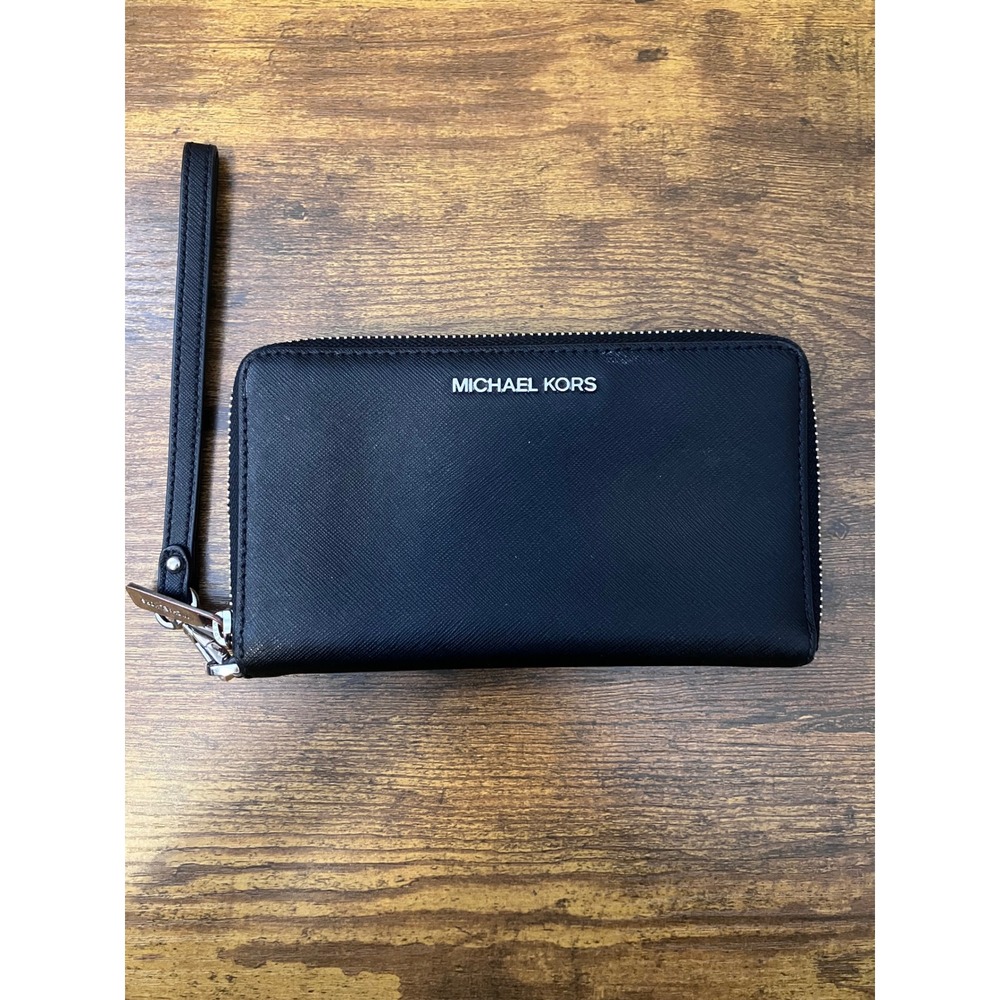 Michael Kors Jet Set Travel Saffiano Leather Zip Around Wristlet Wallet Black